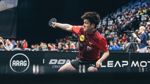 Fan Zhendong von Borussia Düsseldorf in Aktion