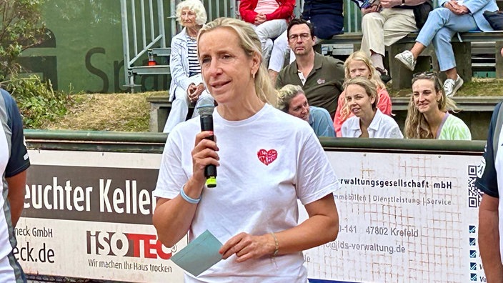 Krefeld-Teammanagerin Claudia Ploenes