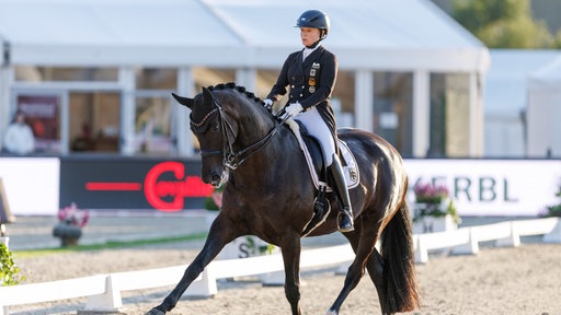 Isabell Werth auf Pferd Wendy de Fontaine
