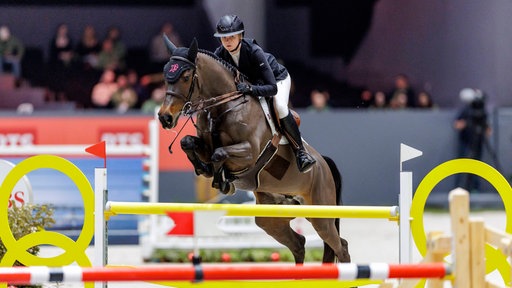 Sophie Hinners auf Iron Dames Combella in Aktion