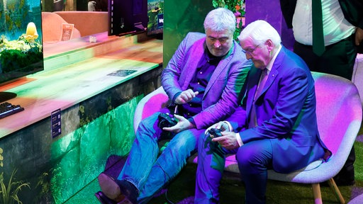 Frank-Walter Steinmeier auf der weltgroessten Computerspielmesse Gamescom
