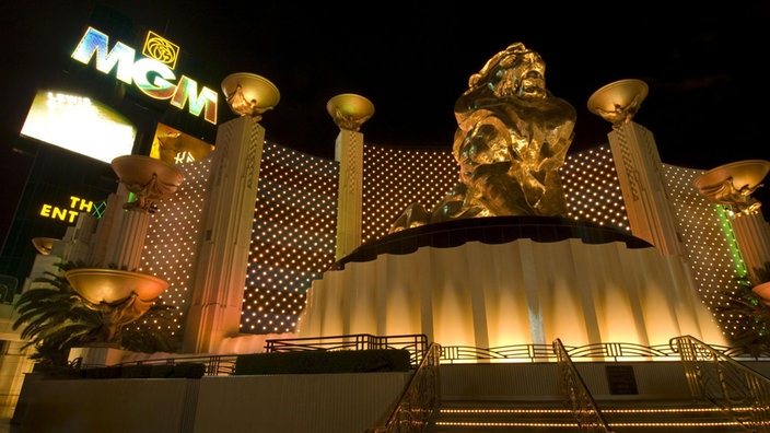Goldene Löwenstatue vor dem MGM Grand Hotel und Casino, Las Vegas