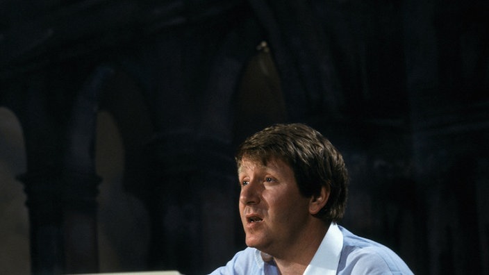 Stefan Sulke am Klavier