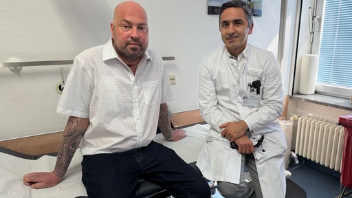 Payam Akhyari hat erstes schlagendes Herz transplantiert 