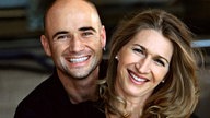Das Tennis-Traumpaar Steffi Graf und Andre Agassi 2001 im Rahmen eines Werbeauftritts