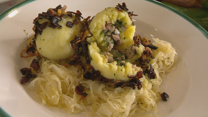Gefüllte Knödel