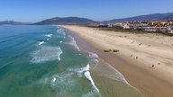 Der lange Sandstrand von Tarifa