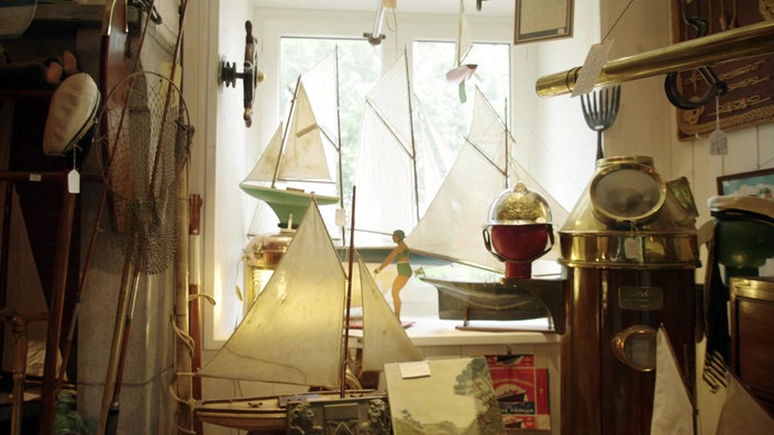 Segelschiff-Modelle in einem Geschäft in Trinité-sur-Mer