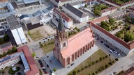 Die Konzertkirche Neubrandenburg, erbaut 1258, hat eine lange und bewegte Geschichte. 