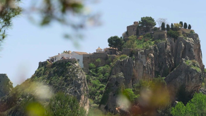 Burg auf einem Felsen