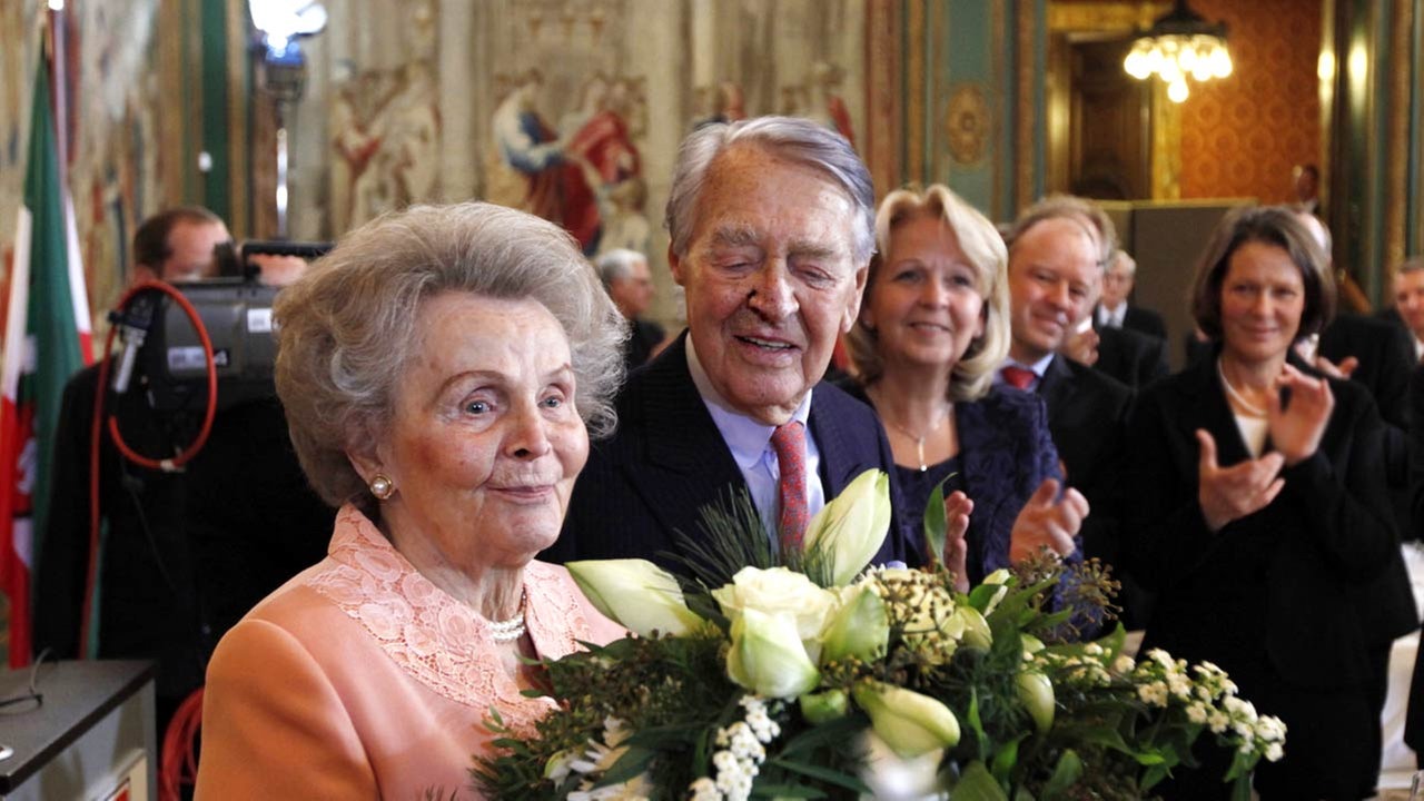 Berthold Beitz mit seiner Frau Else bei der Verleihung des Staatspreises des Landes NRW