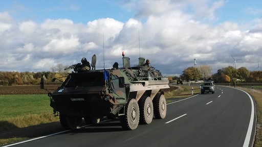 Militärkolonne